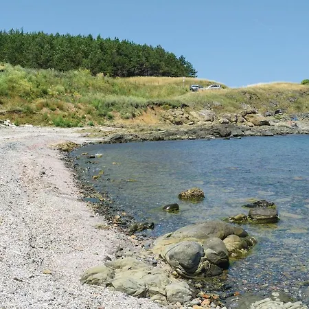 Four-bedroom Holiday In Village Сasa de vacaciones Velika